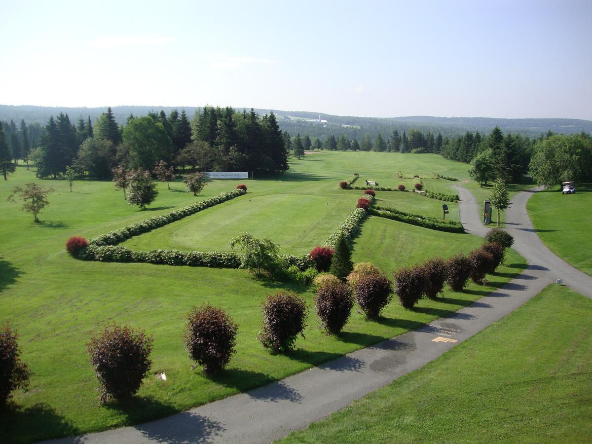 Hotel La Cache Du Golf Beauceville Exterior foto